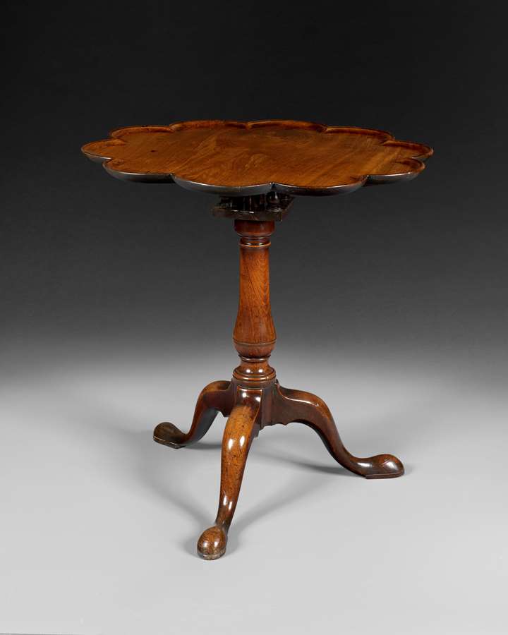 A GEORGE III MAHOGANY SCALLOP TOP TRIPOD TABLE 